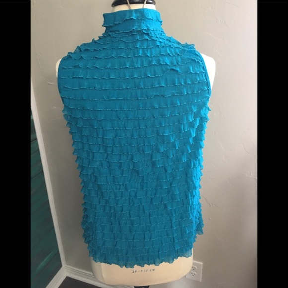 COCOMA Ruffle Blouse - Picture 2 of 3